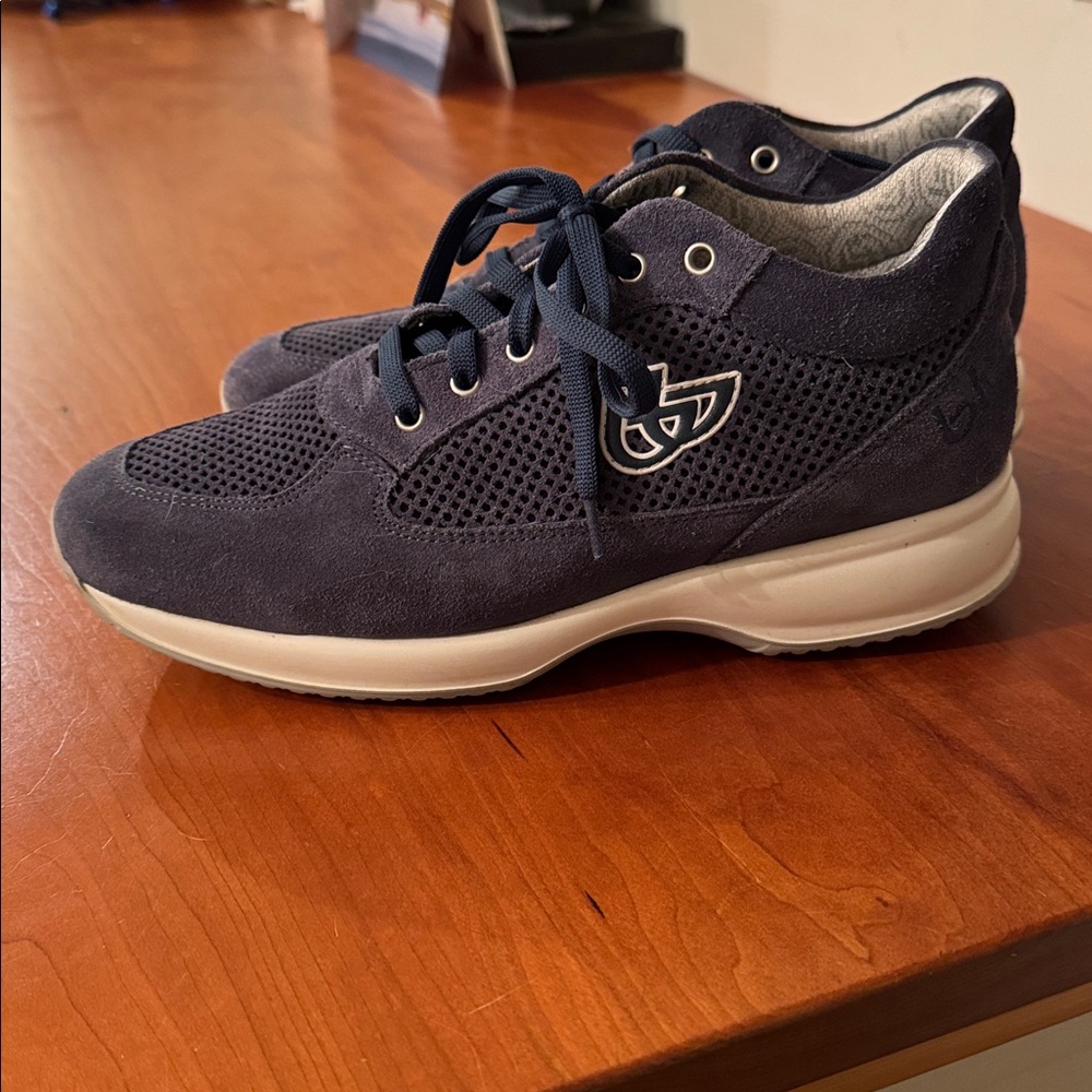 Blu Byblos sneakers  size 39
Made in Italy.